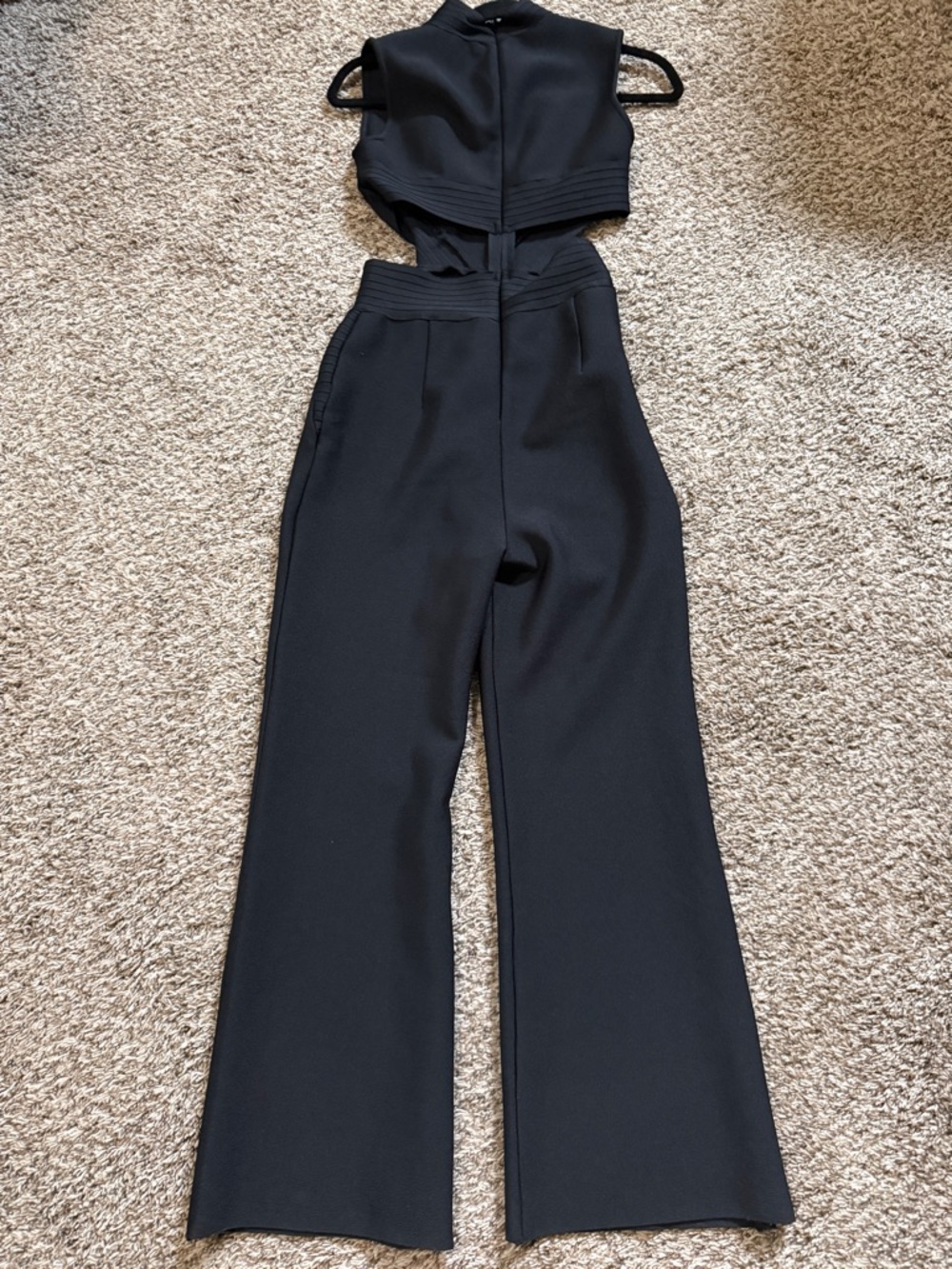 Elliatt Lambley Cutout Jumpsuit Small - Picture 9 of 13